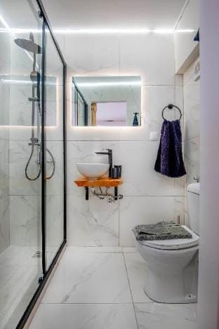 Sunny Palm Room Crete Apartment in Rethymno