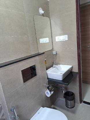 3 BHK Apartment near T1 Airport Apartment in Mumbai