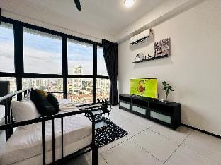 Harmonious Escape@3BR UrbanSuites 10pxUSA131 N Vacation rental in George Town