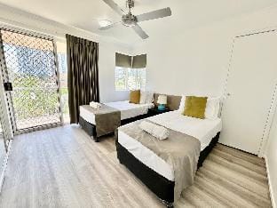 Diamond Beach Resort, Family Convenience #66 Apartment in Mermaid Beach