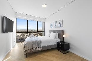 Broadbeach Bliss, 18th Floor Sierra Grand Oasis Apartment in Gold Coast