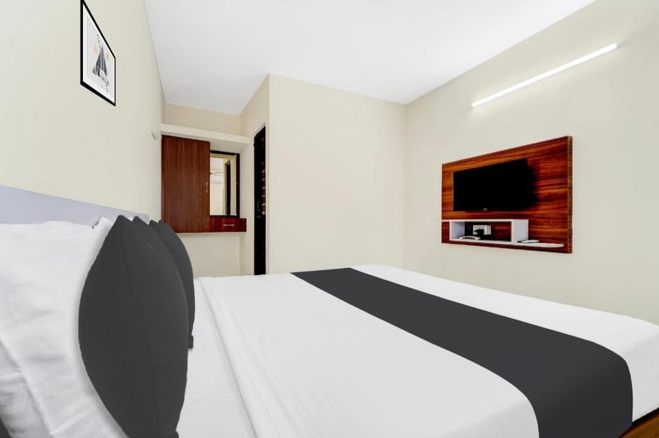 Super Hotel O Avinashi Road Coimbatore Hotel in Coimbatore