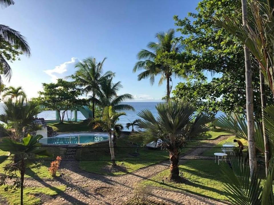 Puesta del sol Beach Bungalows and Restobar Hotel in Northern Mindanao
