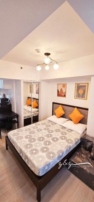 Zia & Zach Hideaway - Monaco Tower, Azure North Apartment in Calabarzon