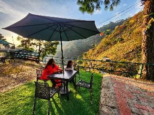 Safarmaina Resort A Brookside Retreat With A Pool Vacation rental in Himachal Pradesh
