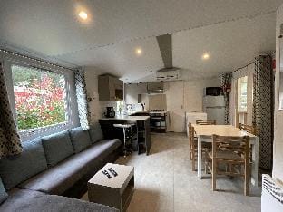 Mobile Home Ba662 3ch Siblu Bonne Anse La Palmyre Vacation rental in Les Mathes