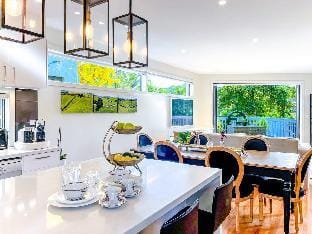 Delux Camberwell Sunny Townhouse Vacation rental in Melbourne