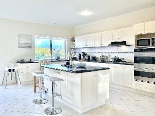 Brilliant Oceanview Holiday House Mountain High Vacation rental in Melbourne