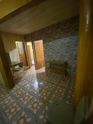 BUDGET ROOM (NON -AIRCON) Apartment in Tagaytay