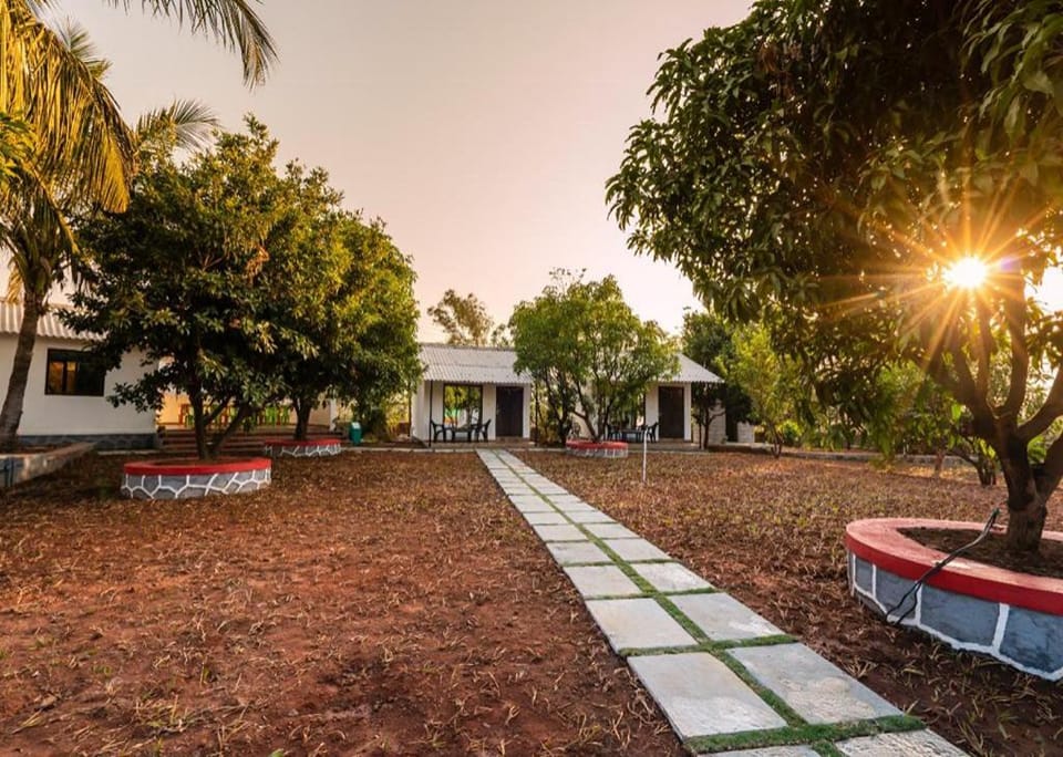 LSQ Ruturaj Farms Hotel in Maharashtra