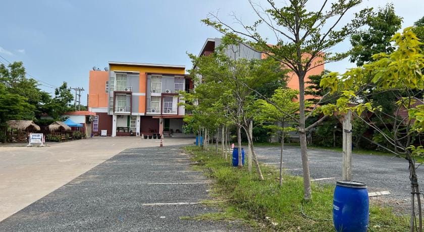 โรงแรมช้างใหญ่ใจดี Hotel in Laos