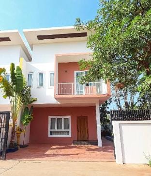 4bedroom private villa by La San Villa in Krong Siem Reap