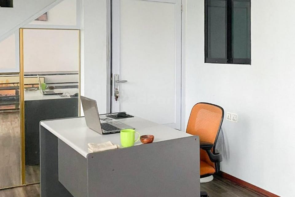 Wisma Pinggir Mitra RedDoorz Hotel in Riau Islands, Indonesia
