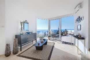 Paradise Villa near Golf with  Sea Views Villa in Costa del Sol