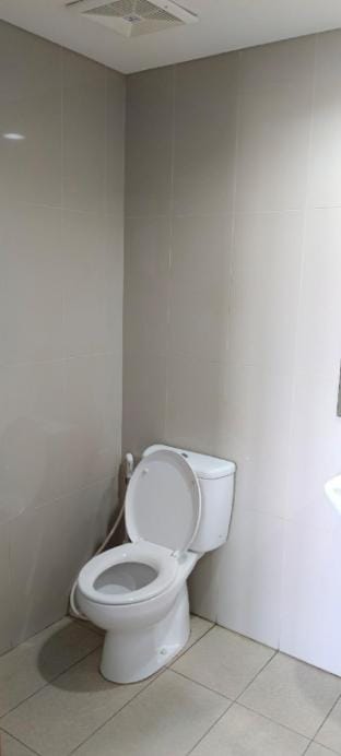 Urban Escape. Stylish 1BR M-Town Haven Apartment in West Java