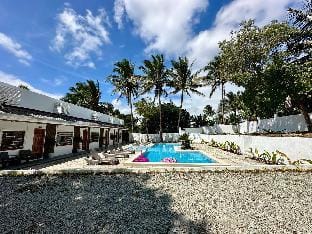 Solstice Suites-Jacob Sebastian Suite (16 pax) Vacation rental in Tagaytay