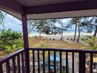 Chalet Ombak Rindu Kudat  Vacation rental in Sabah
