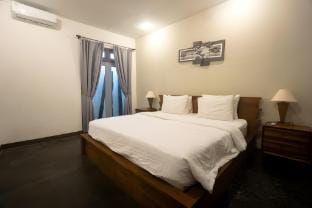 Linggar House Canggu Vacation rental in North Kuta