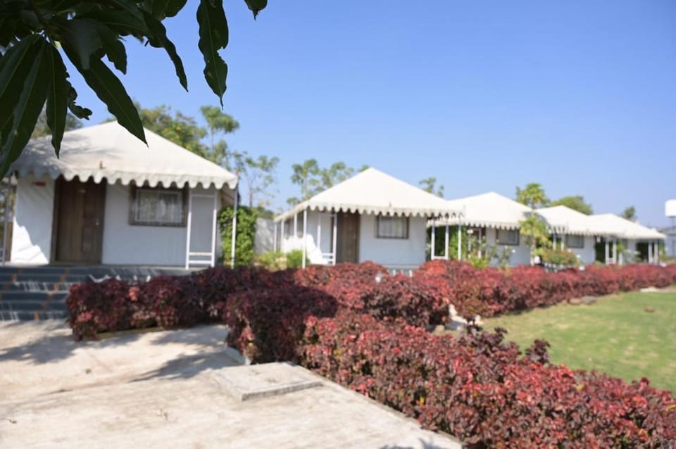 Stone Water Resort Hotel in Maharashtra