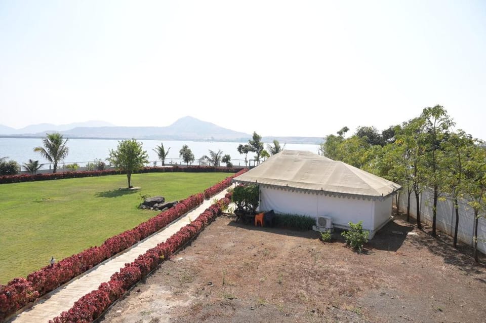 Stone Water Resort Hotel in Maharashtra
