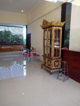 Ubud suites batuan Villa in Kuta