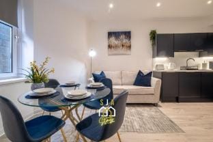 Holburn Hideaway - SJA Stays - Modern 2 Bed Apartment Apartment in Aberdeen
