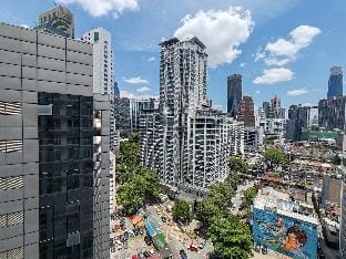 9 KL City Center Jalan Alor Food Street Pavilion Apartment in Federal Territory of Kuala Lumpur