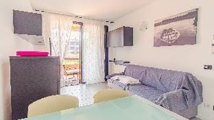 Fior di Loto - Italian Homing Apartment in Desenzano del Garda