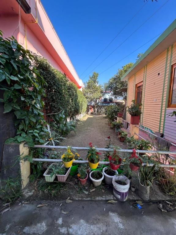 Goroomgo Homestay Haldwani Vacation rental in Uttarakhand