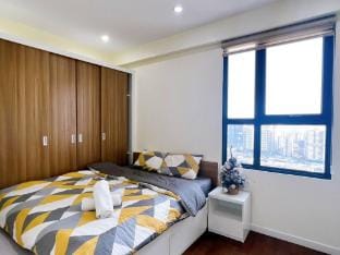 TIL-Vinhomes D'capitale 2 Bedrooms-Tran Duy Hung  Vacation rental in Laos