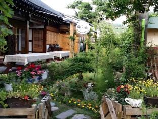 Jeonju Ongoeul Hanok Stay Bed and Breakfast in South Korea