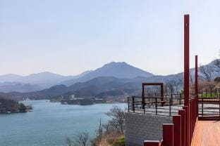 Camp Gate (Cheongpyeong) Bed and Breakfast in Gyeonggi-do