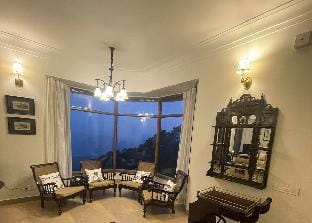 Fairholme - Charming luxury villa with great views Villa in Himachal Pradesh