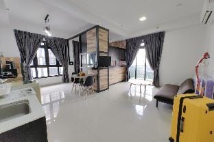 Meridin Sovo 2806 4paxCozy Legoland Netflix BySTAY Vacation rental in Johor