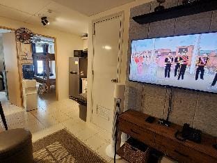 Cozy Condo unit at Deca Ortigas Pasig City Vacation rental in Pasig