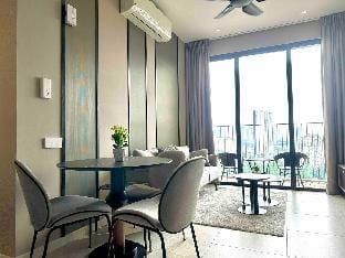 Sky Infinity Pool Modern Suite @ Mid Valley KL Apartment in Federal Territory of Kuala Lumpur