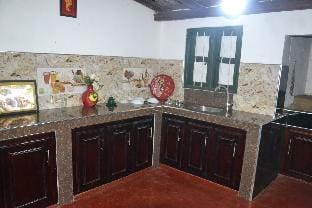 Werapitiya Galagoda Walawwa (වේරපිටිය ගලගොඩ වලව්ව) Vacation rental in Central Province