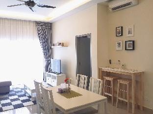 Skyloft Homestay at Puchong Vacation rental in Subang Jaya