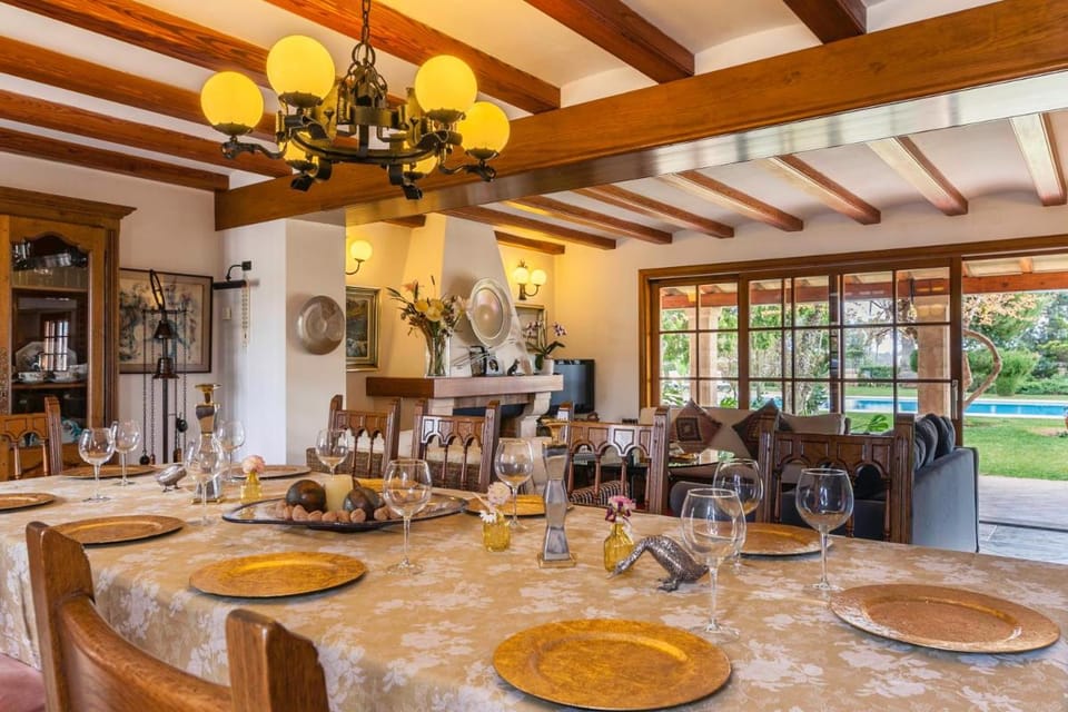 LA VINYA GRAN                                  Villa in Raiguer
