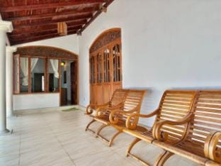 Sujee villa White House  Villa in Western Province