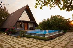 Privy Stays- Teakwood Villa, Alibag 3bhk w/pool Villa in Maharashtra