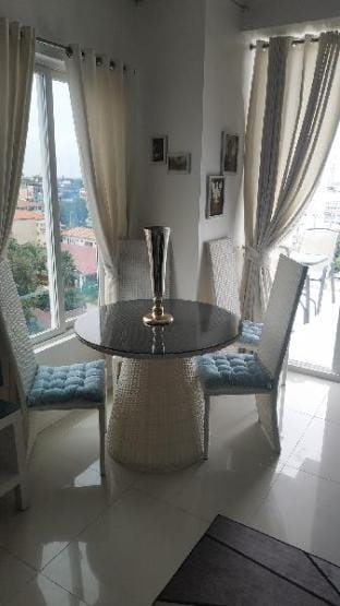 Kandi Towers 2BR condo, w/Balcony, 300mbps wi-fi Apartment in Angeles