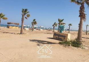 Taj Home, Mangroovy 2BR, back view & beach access Apartment in Hurghada