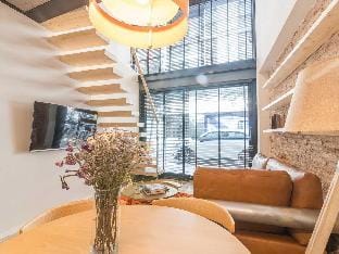 Apartment Barcelona Loft industrial duplex para 3 Apartment in Barcelona