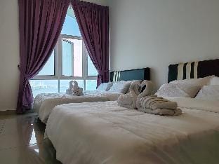 Bayan Lepas Seaview Condo 3R3B 8Pax Vacation rental in Bayan Lepas