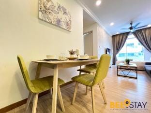 Melaka The Wave Residences Pool View Netflix A1611 Apartment in Malacca