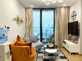 Vinhomes Skylake 2BR/ Highest Luxury/ Most Central Vacation rental in Laos