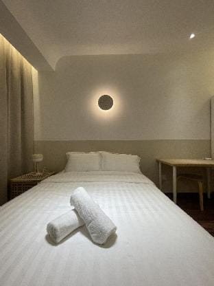 K Avenue by Tiara - Deluxe Queen Studio Apartment in Kota Kinabalu