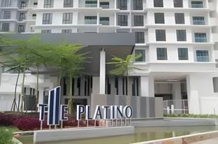 Premium Platino 3BR beside Paradigm Mall JB Vacation rental in Johor Bahru