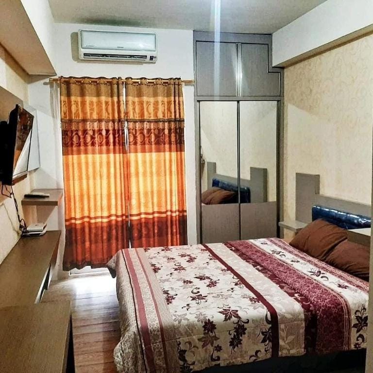 OYO 93808 Lincoln Dormitory Hotel in West Java